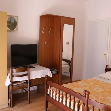 Apartment Iva *
