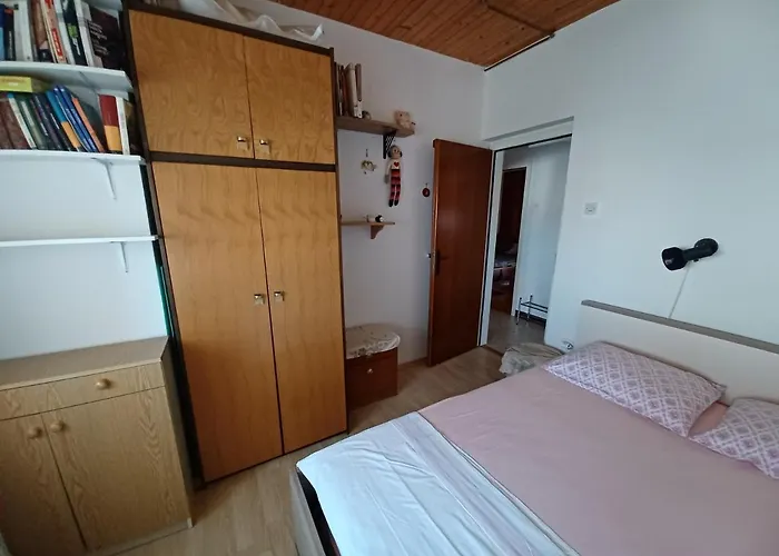 Iva Apartamento Murter